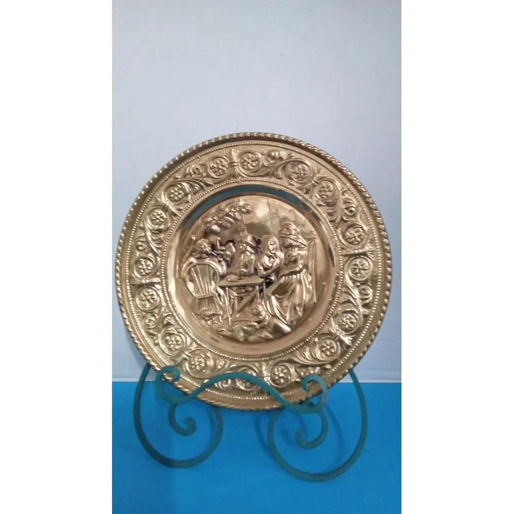 Vintage Brass Decorative Wall Plates Made in England Pair‎ 8